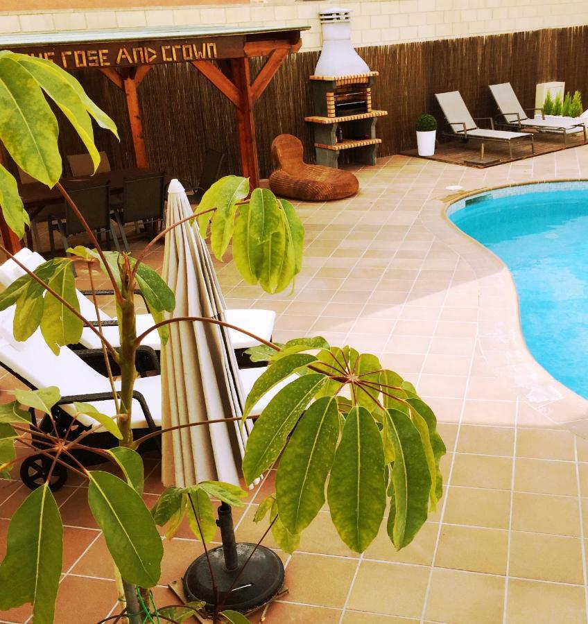 Vickys Villa Puerto Marino Exterior photo